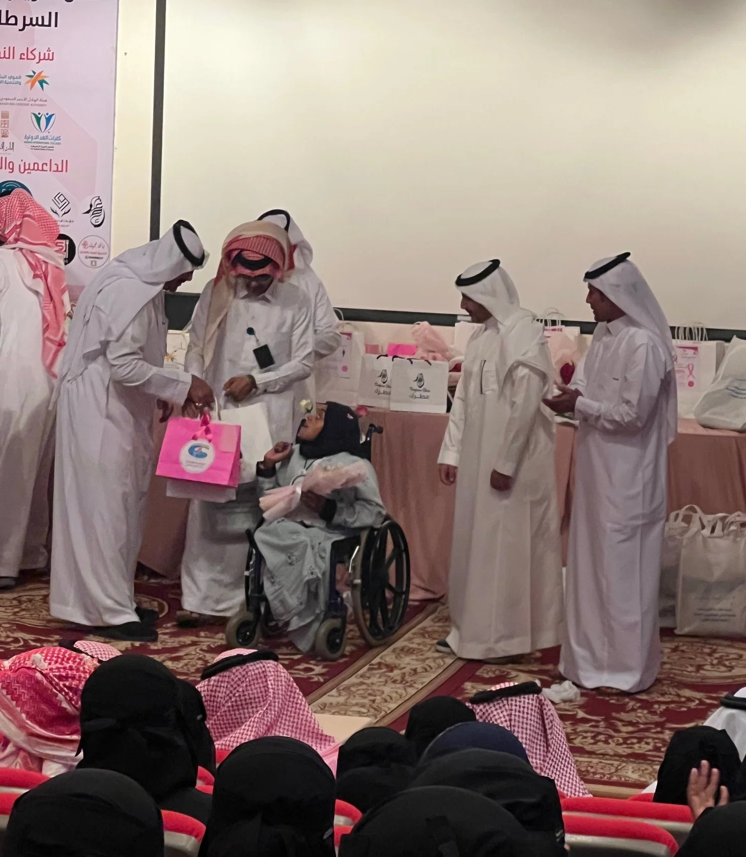 مشاركة النادي في تكريم الأبطال الملهمين